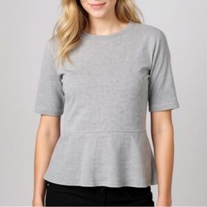 GAP Gray Peplum Knit Top Short Sleeve Crewneck Exposed Back Zip Cotton Medium